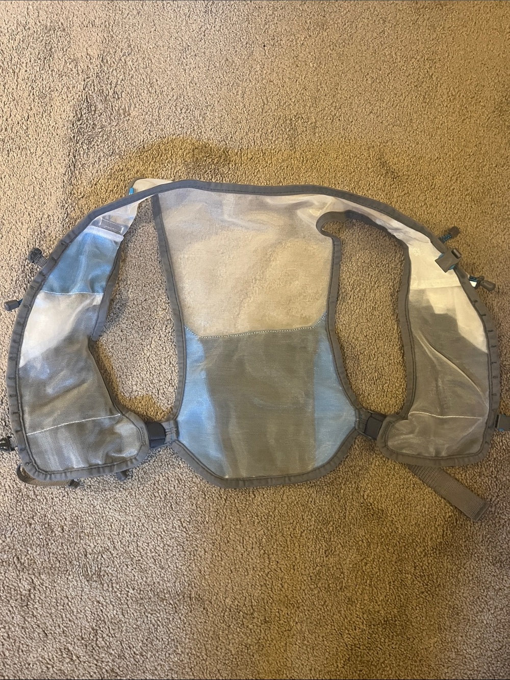 ULTIMATE DIRECTION TO RACE VEST 3.0 - sz S - Picture 2 of 4